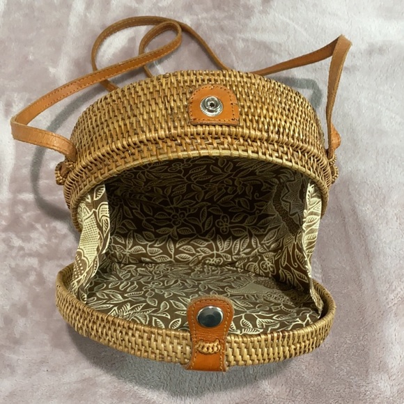 COPY - New beach shoulder straw bag from Bali 8”x8” - Picture 5 of 5